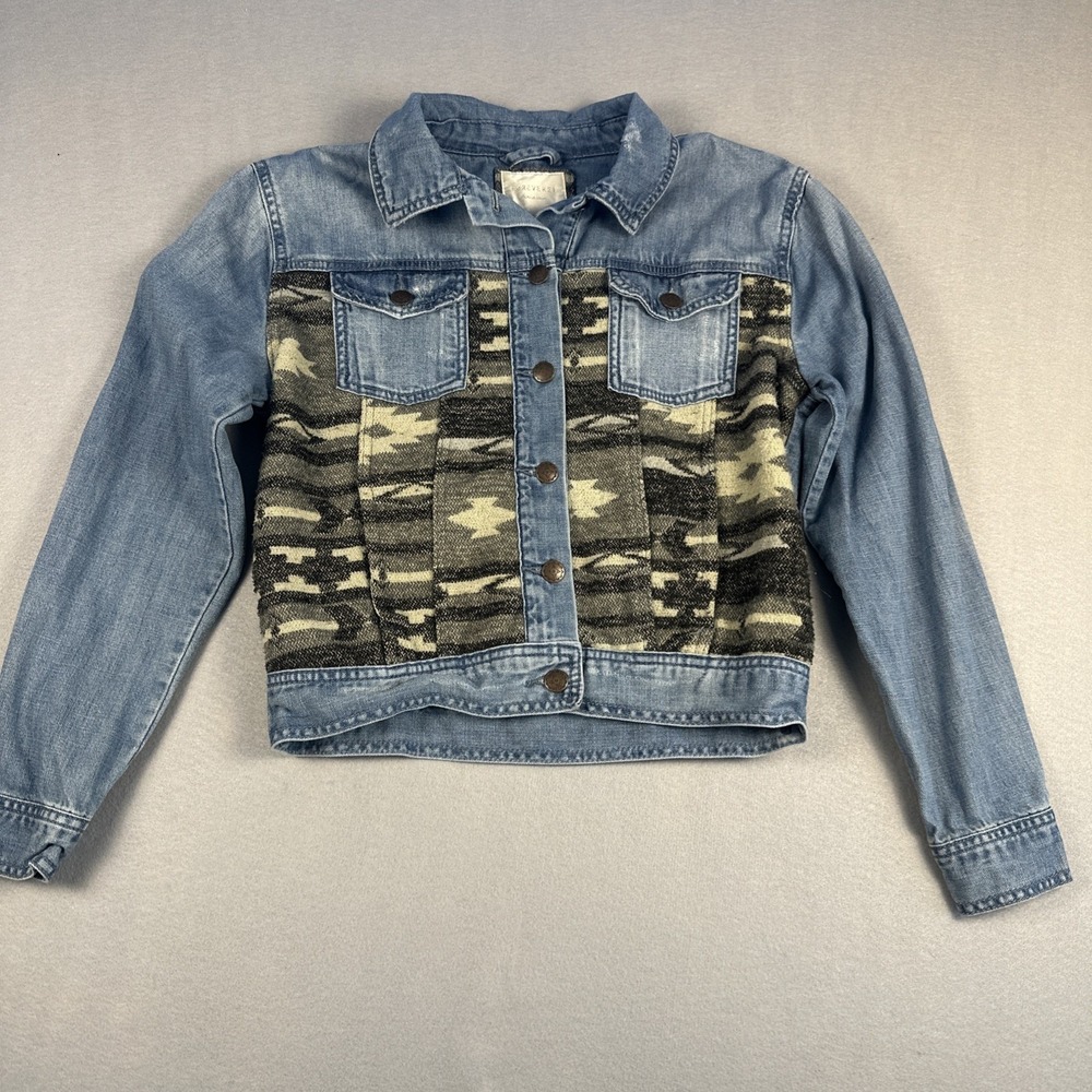 Forever 21 Denim Jacket Women Small Blue Aztec Print Distressed Cotton Short
